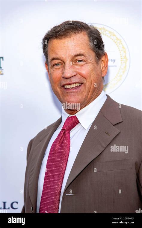 pare toay|Michael Paré .